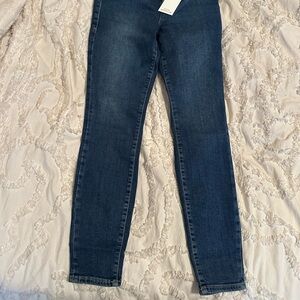 Good American Jeans. Size 27 /4 Good Legs Cropped Blue615 Jeans.